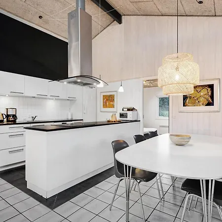 Holiday home Beautiful In With Sauna, Swimming Pool And Wifi